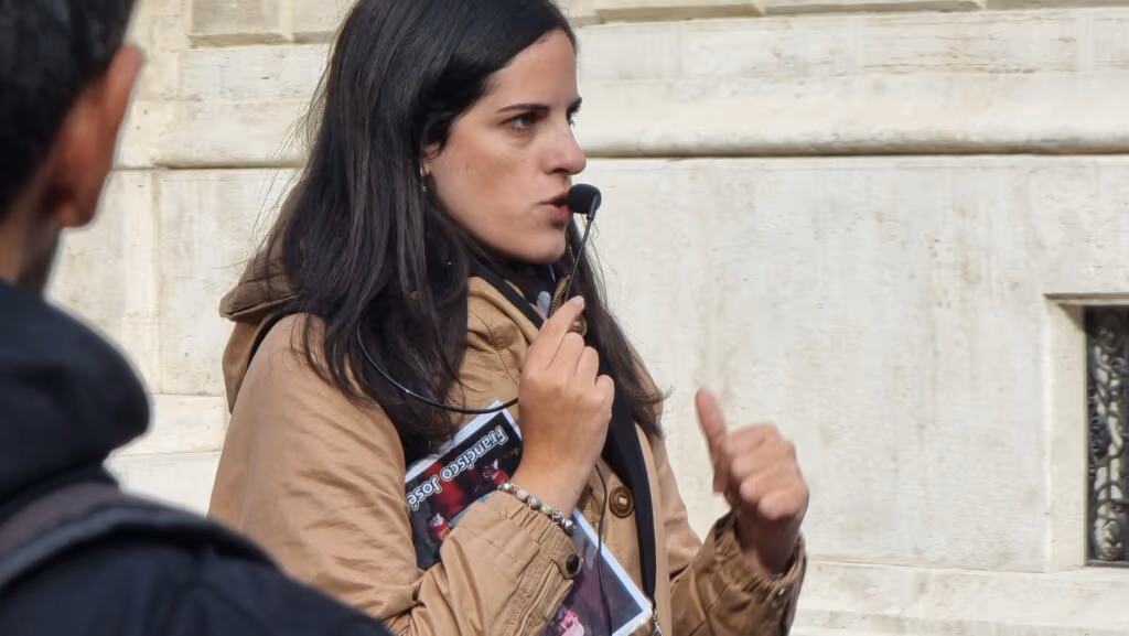 Tour guide in Budapest